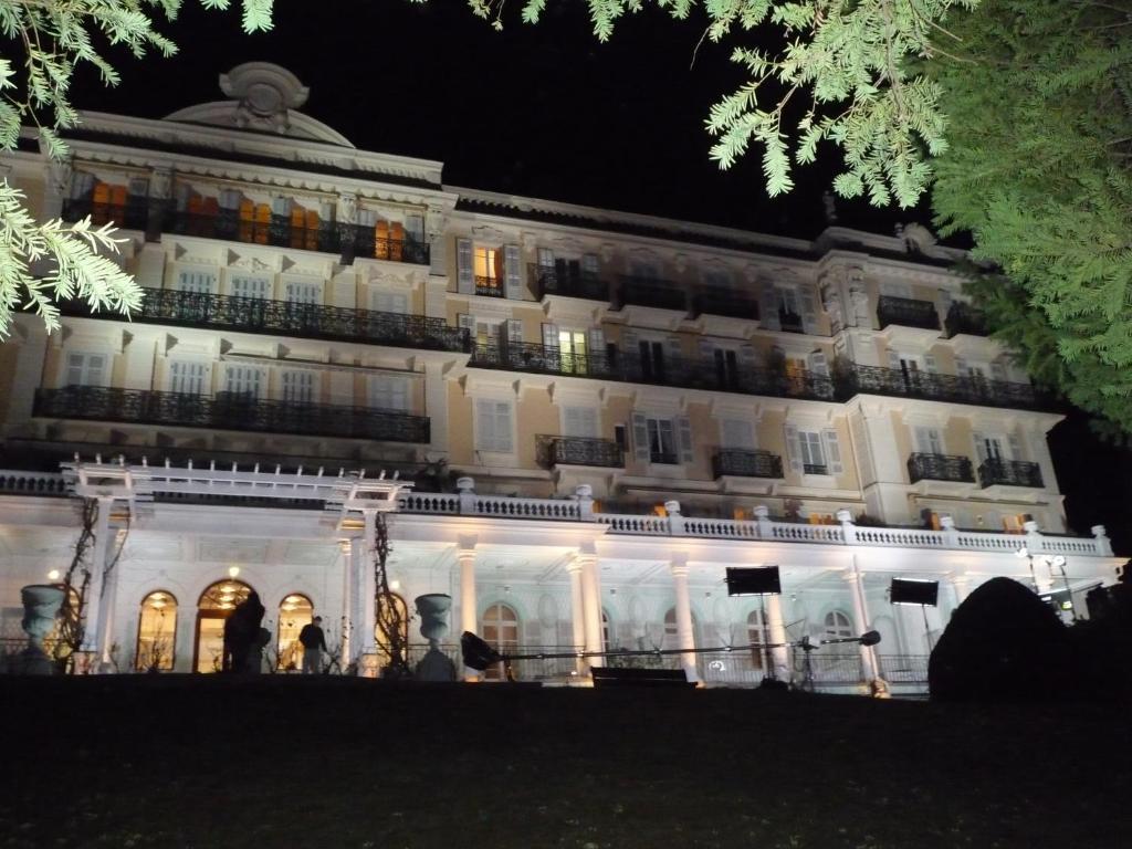 Aux Meubles Du Manoir Aparthotel Aix-les-Bains Luaran gambar