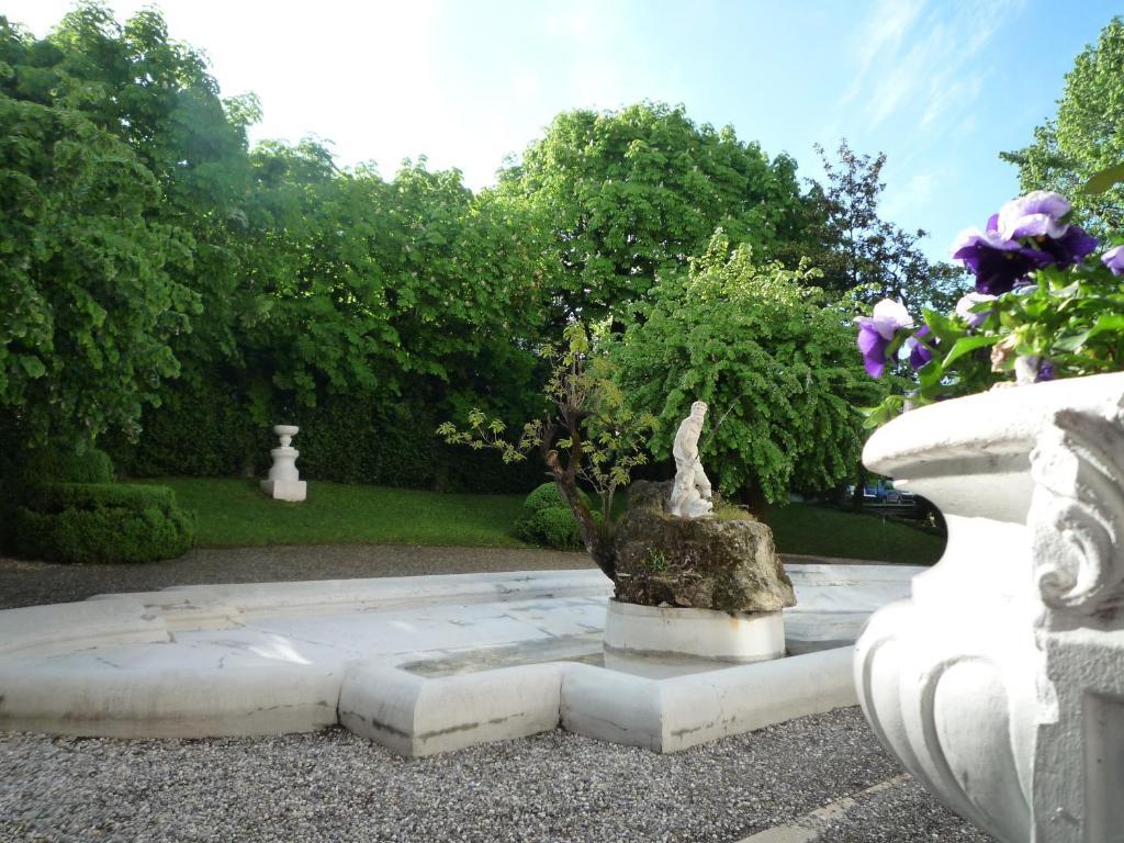 Aux Meubles Du Manoir Aparthotel Aix-les-Bains Luaran gambar