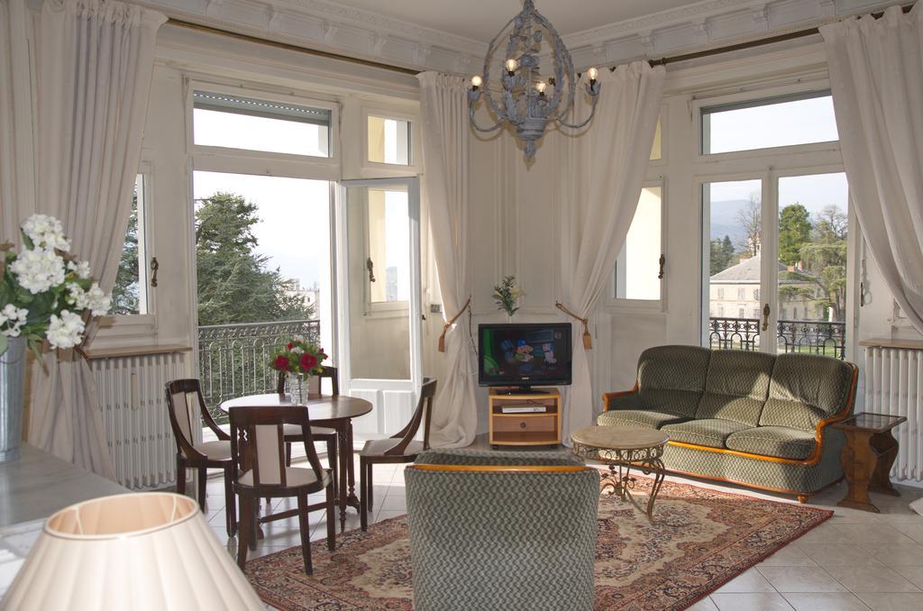 Aux Meubles Du Manoir Aparthotel Aix-les-Bains Luaran gambar