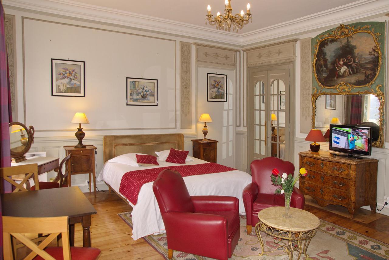 Aux Meubles Du Manoir Aparthotel Aix-les-Bains Luaran gambar
