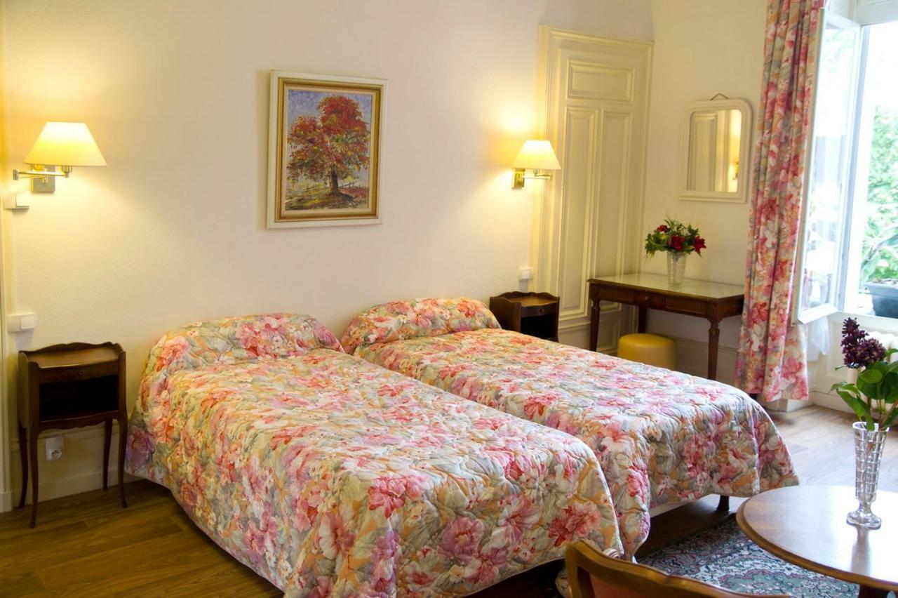 Aux Meubles Du Manoir Aparthotel Aix-les-Bains Luaran gambar